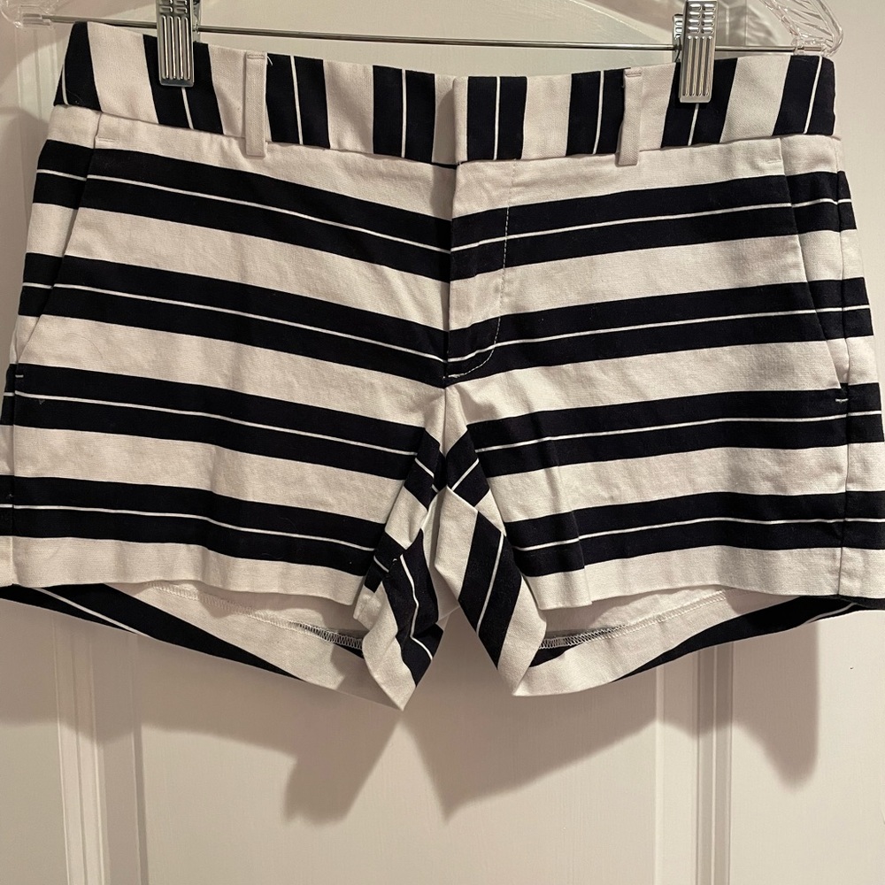 BR black and white shorts